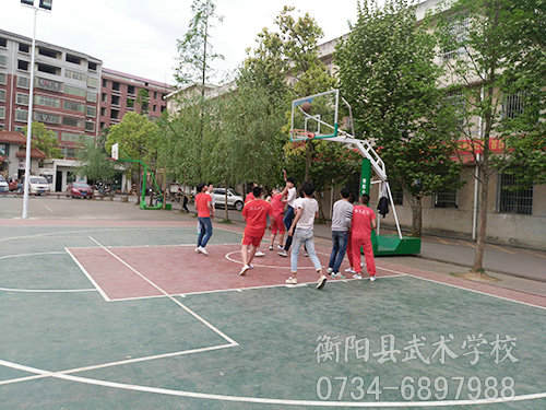 我校与集兵中学篮球友谊赛