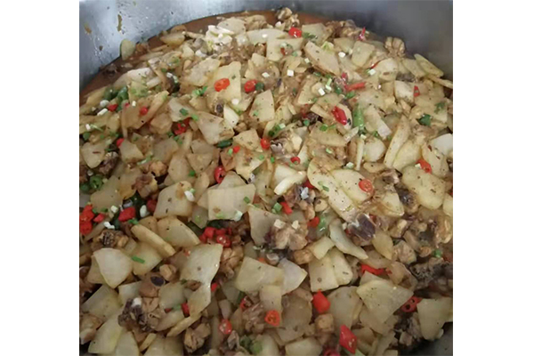 师生膳食