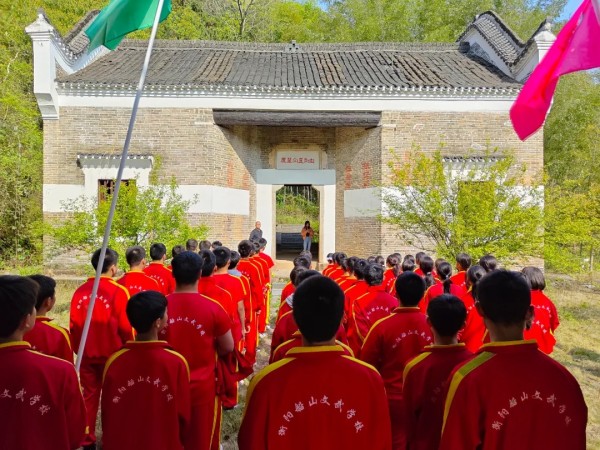 文武学校,全封闭学校,武术学校